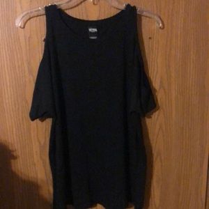 Victoria Sport black cold shoulder tshirt.